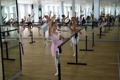 ChernomorskiBalletAcademy-2.jpg